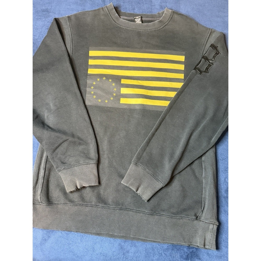 Black Scale Crewneck Embroidered Sweater Mens Size M Black Distressed Pullover
